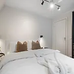100sqm 5br Behind Bryggen - King Beds - Family Friendly Берген