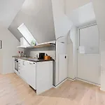 Апартаменты 100sqm 5br Behind Bryggen - King Beds - Family Friendly Берген