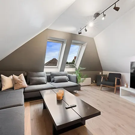 Apartment 100sqm 5br Behind Bryggen - King Beds - Family Friendly Bergen