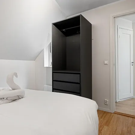 100sqm 5br Behind Bryggen - King Beds - Family Friendly Apartament *