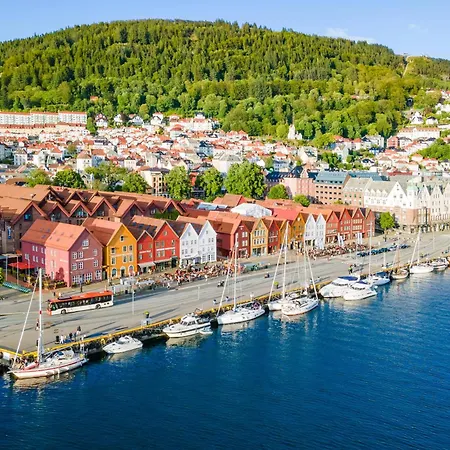 100sqm 5br Behind Bryggen - King Beds - Family Friendly Appartement